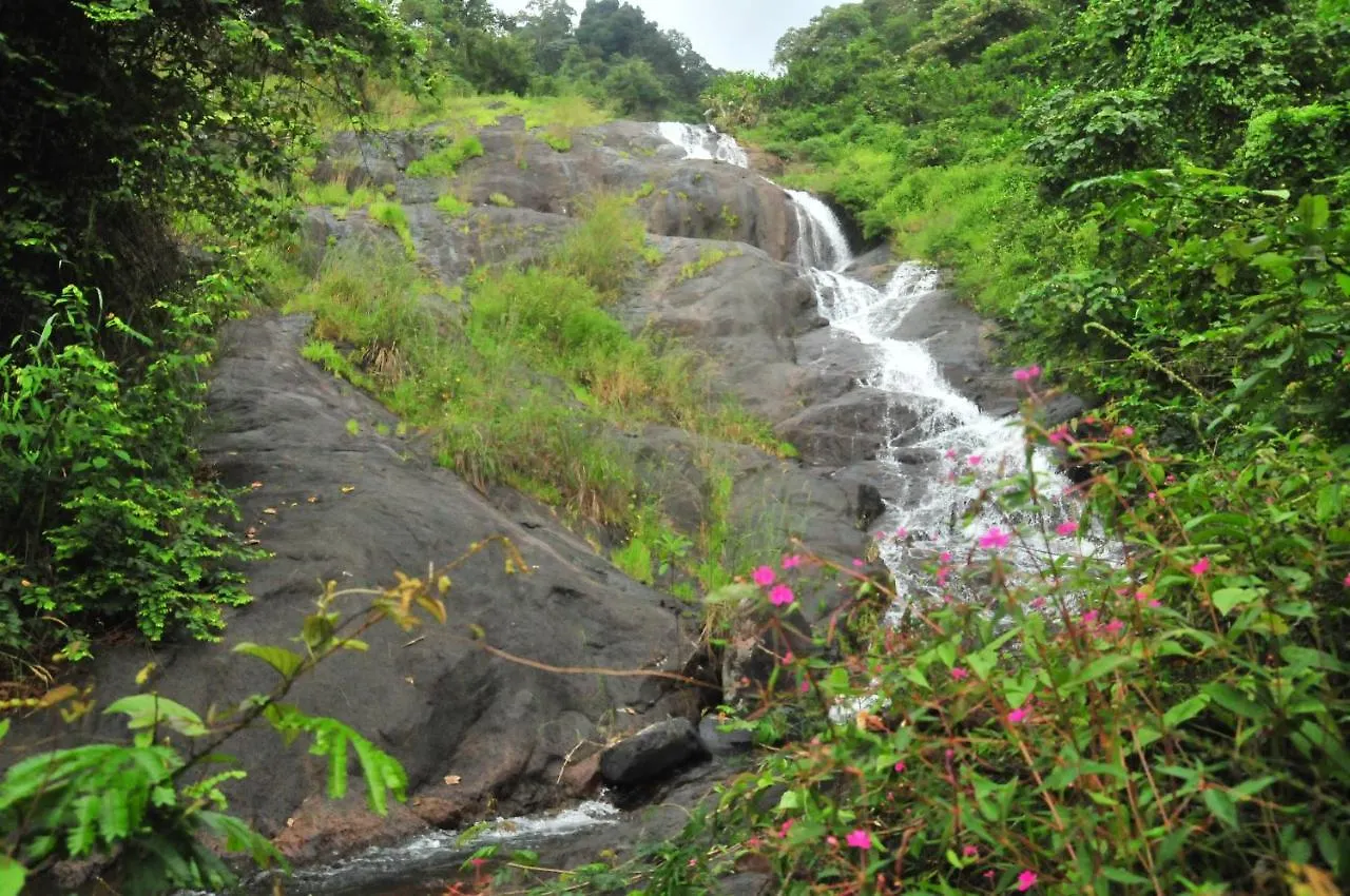 Apartamento The Hillock-Quiet By The Mountains Vallikavungal 0*,  India